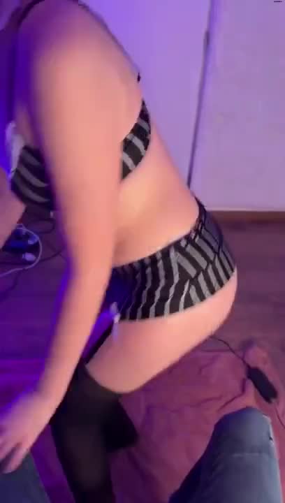 Performer Onlyfans Lea Chipie 22-july-2025 - #1 Records Sex Cam | ePornREC