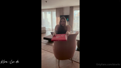 Onlyfans Kira Liv Fuck for free pizza HD