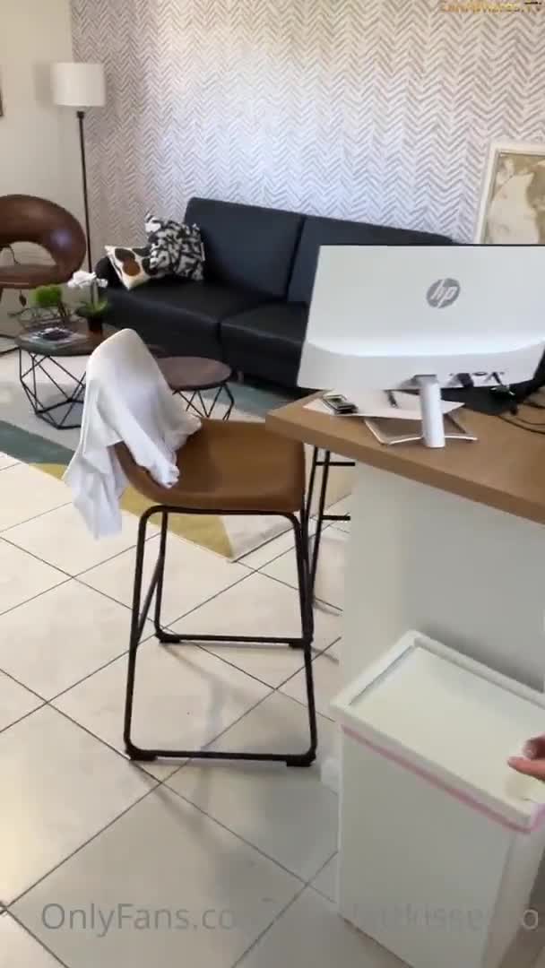 Performer Onlyfans Scarlett Kissesxo Property Manager Fucks Client, # 1 Porn Archive - ePornREC