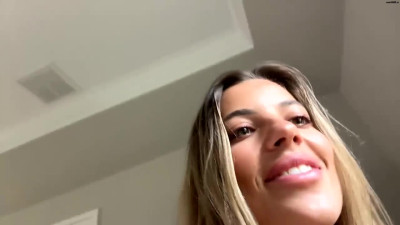 Getnzked Chaturbate 24-July-2025 Caressing her clitoris