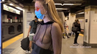 Onlyfans Cute Mission 30-07-2025 poses sexy in a public place
