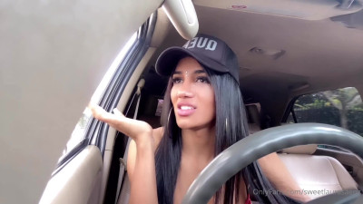 Laura.Saenz_X_Sweetlaurasaenz Onlyfans 04-08-2025 gives a blowjob to a passerby