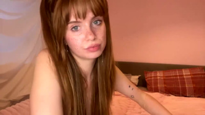 Cheekykatx Chaturbate 04-08-2025 red-haired beast in front of the camera