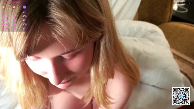 baby_blonde__ Shows pussy