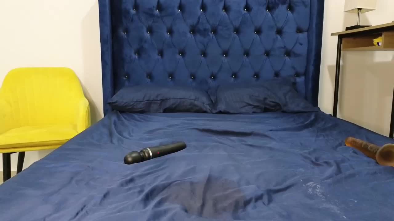 Performer Ginacali Chaturbate 17-08-2025 fucks herself with her fingers - #1 Records Sex Cam | ePornREC