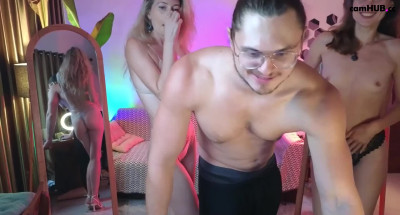 Goddess_Marylin Chaturbate 15-09-2025 touches dick and licks it