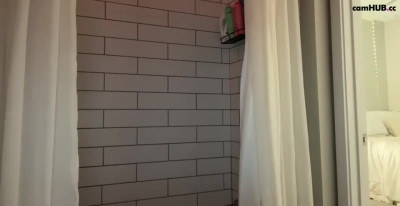 Lilbbyliv Chaturbate 15-09-2025 showed her tits