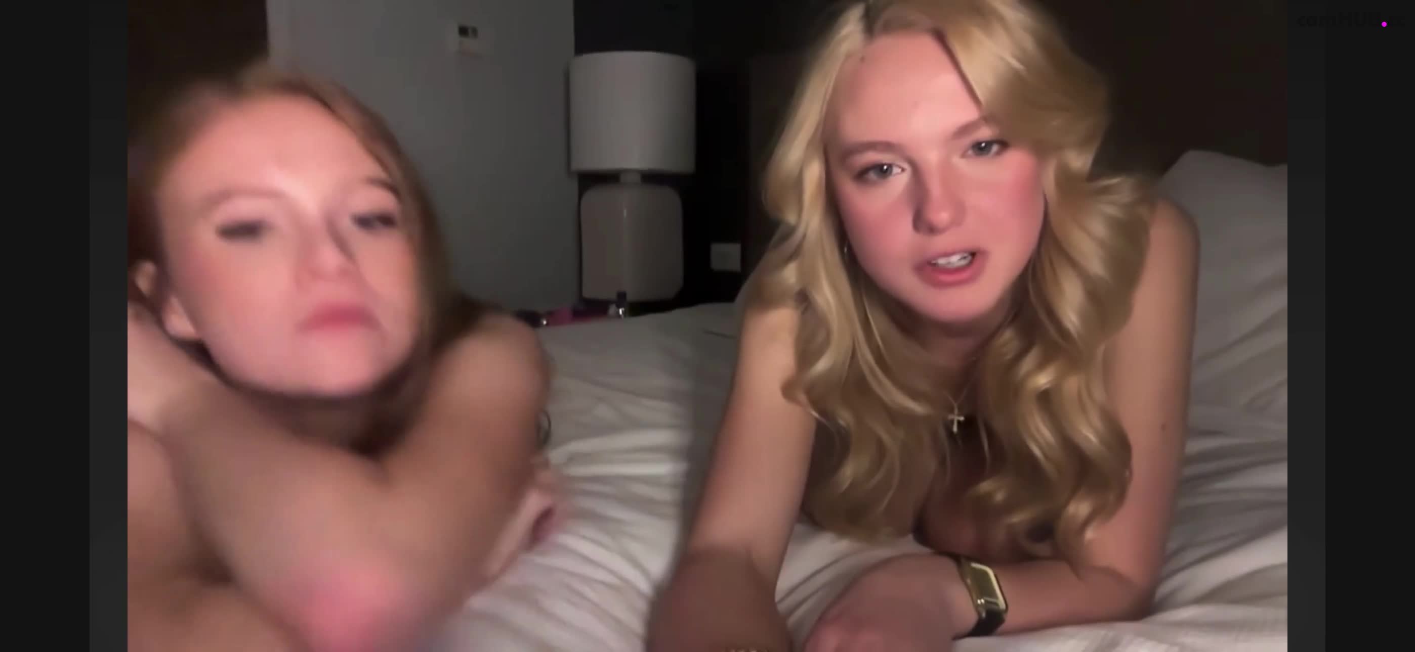 Performer Vixenvictoriaa naked with friend - #1 Records Sex Cam | ePornREC