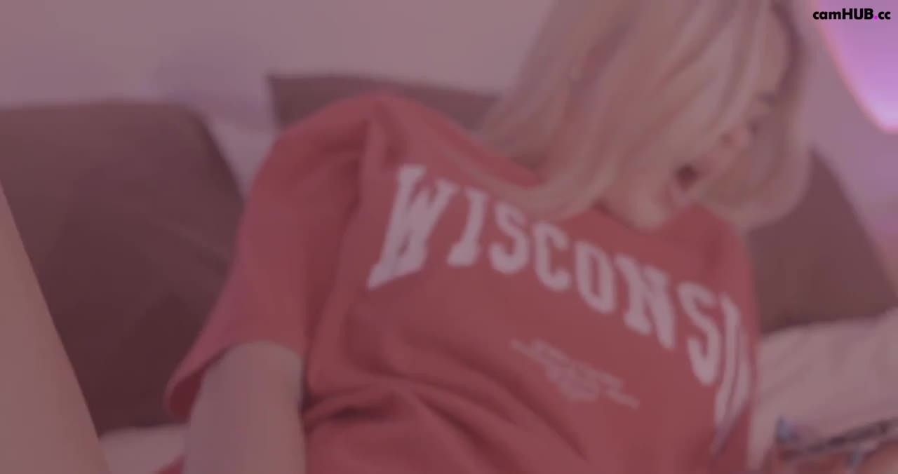 Performer Ari Kytsya, Presleytroi, Baylee Adami & Audrey Holt Have A Sleepover Lesbian Fun Only - #1 Records Sex Cam | ePornREC
