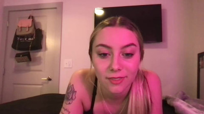Adorable_Alexa Chaturbate 17-11-2024 blond show her butty