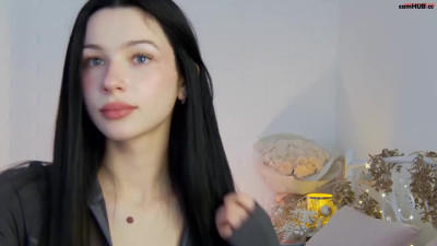 dollyvega chaturbate 19-Jan-2025 симпатичная брюнетка