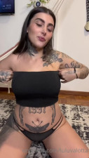 Lulu Valotta Onlyfans 21-Jan-2025 touches a toy