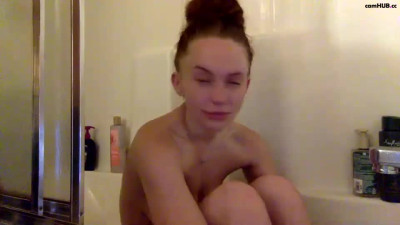 Lightskinbbc97 Chaturbate 03-Feb-2025 touches herself between her legs