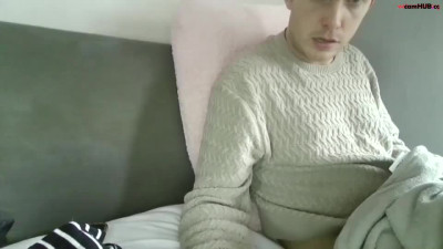 Qtie527 Chaturbate 8-Feb-2025 blowjob on camera