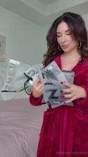 Alinity Onlyfans 11-Feb-2025 posing in front of the camera