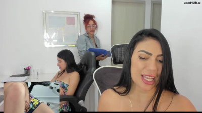 Emillybrowm Chaturbate 17-Deb-2025 fucking her holes doggy style in front of the camera