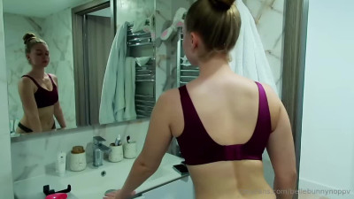 Bellabluebunny Onlyfans 25-Feb-2025 shaves her vagina and washes her clit