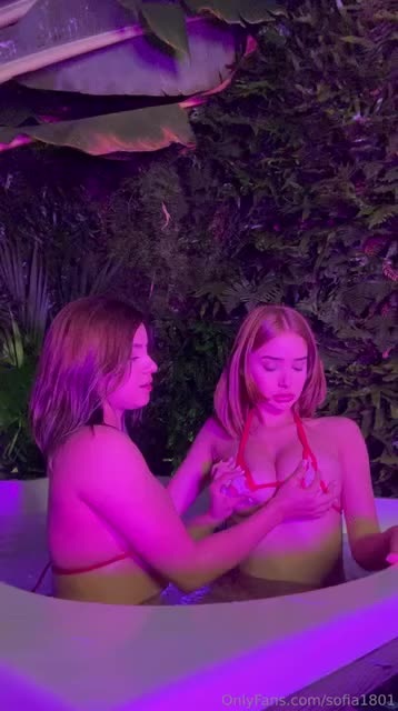 Performer Sofia1801 Onlyfans 25-Feb-2025 lesbo porn video caresses the clitoris, # 1 Porn Archive - ePornREC