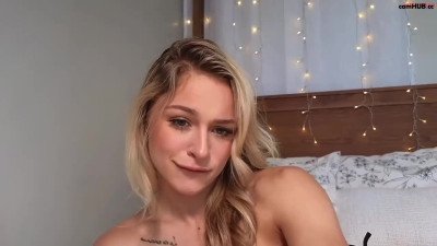 Baby_Tav Chaturbate March-05-2025 poses with her ass in front of the camera