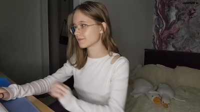 Lowress Chaturbate March-10-2025 showed her nipples