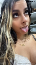 ohkaybunny tongue out