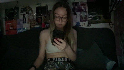 Alyssag7001 Chaturbate March-13-2025 poses sexy online
