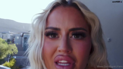 Daniibanks Onlyfans March-18-2025 a black guy fucked a slender milf in the vagina