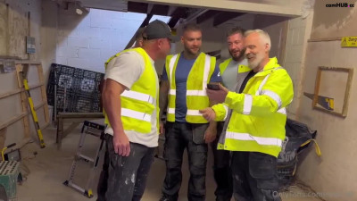 OnlyFans Bonnie Blue and Group Buliders