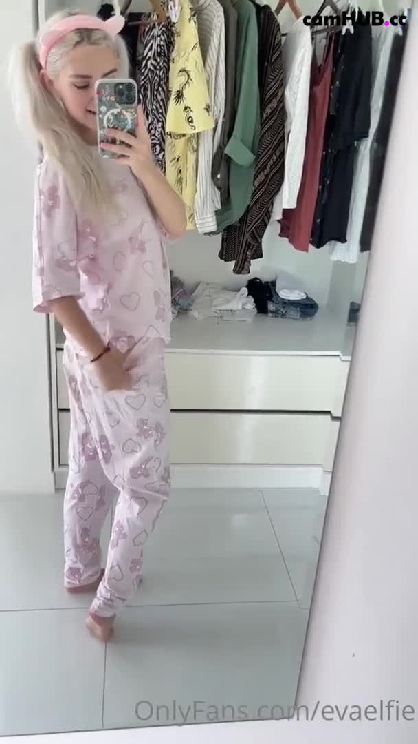 Performer Eva Elfie show 17 - premium porn lekas March-2025 - #1 Records Sex Cam | ePornREC