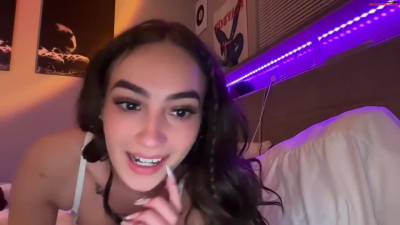 Thestormii Chaturbate April-08-2025 showed her buttocks