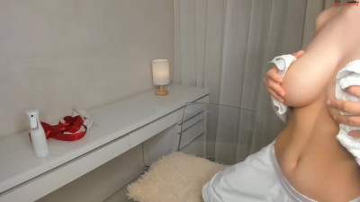 Cloverfarewell Chaturbate April-08-2025 caresses her nipples