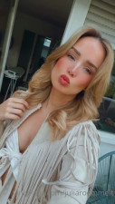 Julia_Roemmelt Onlyfans April-08-2025 beautiful blonde posing