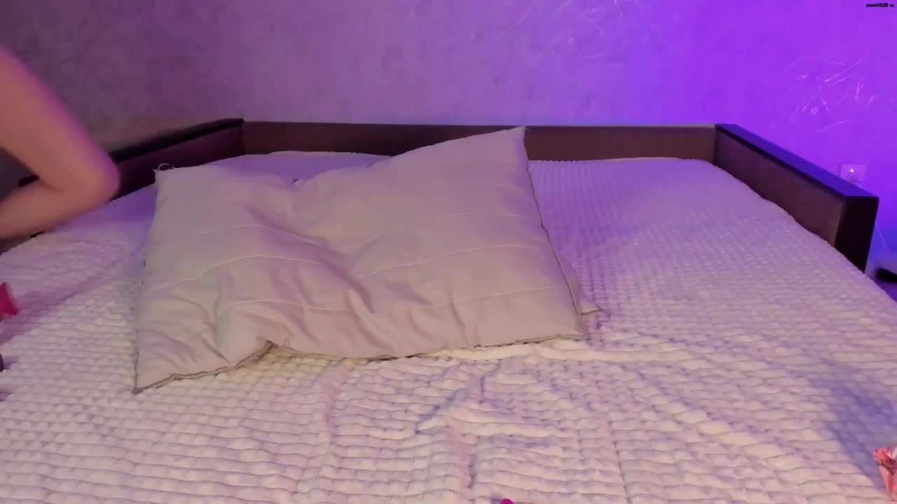 Performer milla_remmy chaturbate April-15-2025 brings herself to orgasm with her fingers, # 1 Porn Archive - ePornREC