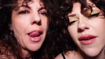 Mama Fiona & Yourfavoritemommy show 1