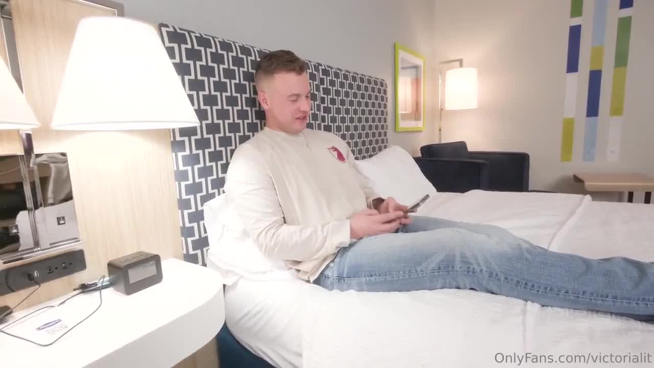 Performer Victoria Lit First Ever DP MMF Threesome - #1 Records Sex Cam | ePornREC