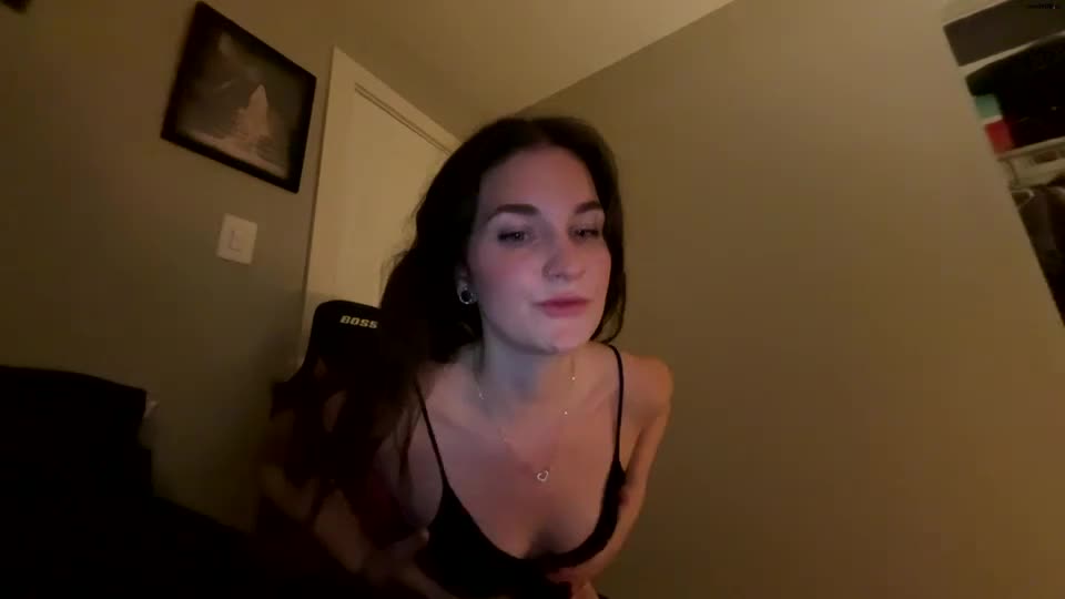 Performer Lollie_Pop16 Chaturbate May-04-2025 twirls her juicy ass - #1 Records Sex Cam | ePornREC