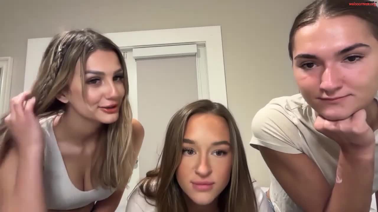 Performer Ashleyolivia Chaturbate May-04-2025 caress each other's ass, # 1 Porn Archive - ePornREC