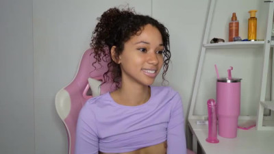 Cedaya555 Chaturbate 05-May-2025 sexy mulatto posing