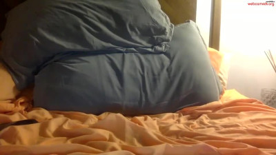 sxxyeve chaturbate 09-May-2025 gently caresses her clitoris