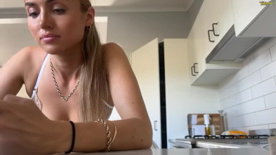 Naomirhoades pussy play 2025-04-29 003634 chaturbate