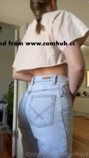 Maidelyn Aka Urmaid Onlyfans 07-07-2025 Caresses Her Buttocks